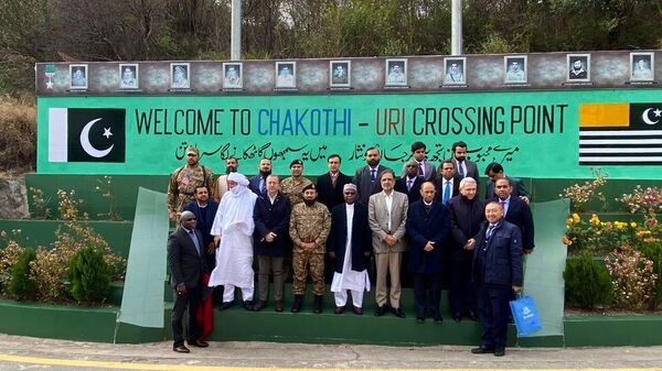 The Organization of Islamic Cooperation (OIC) Secretary General Hissein Brahmin Taha on a visit to Pakistan - Sputnik भारत
