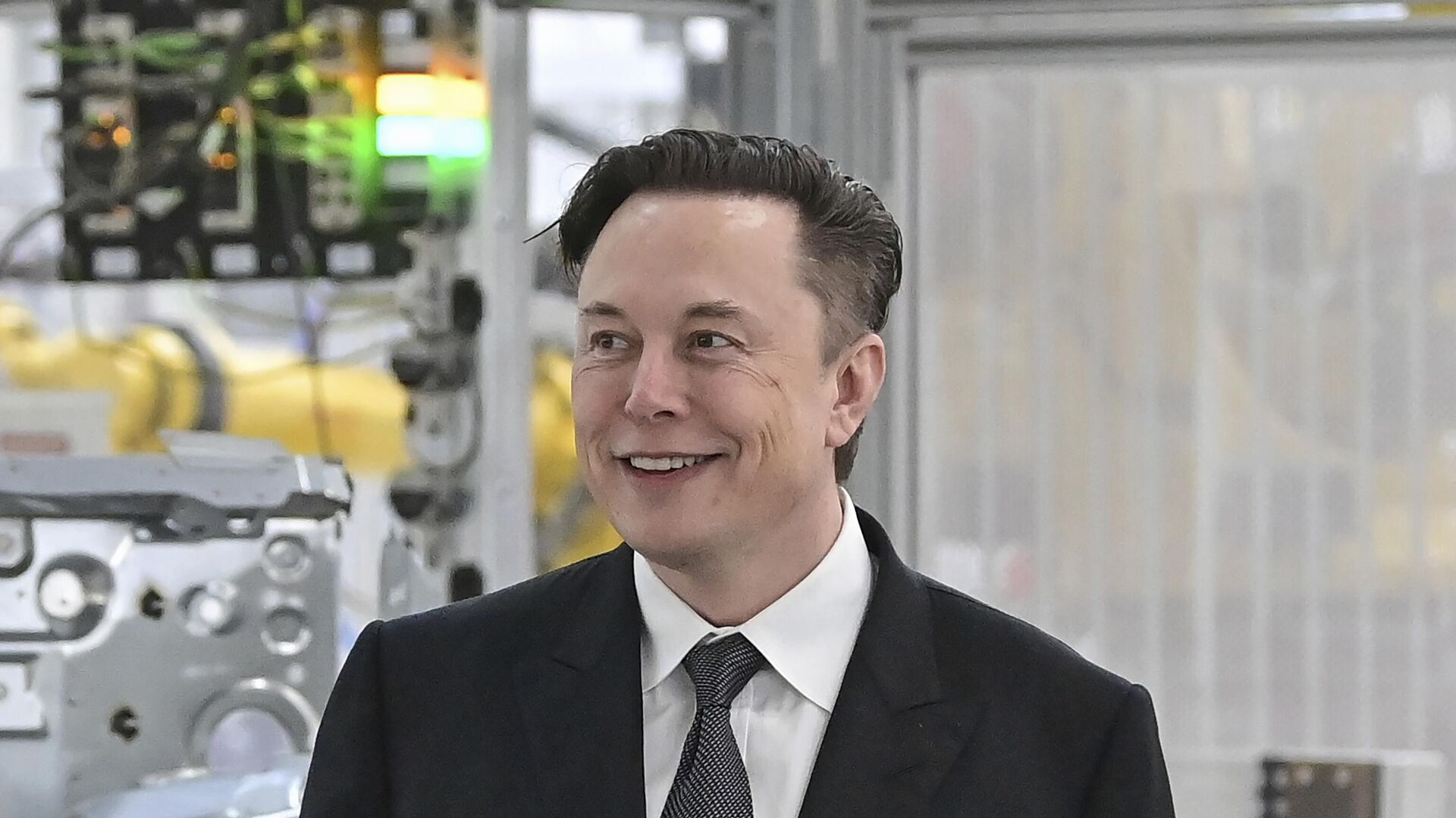 Tesla CEO Elon Musk attends the opening of the Tesla factory Berlin Brandenburg in Gruenheide, Germany on March 22, 2022. - Sputnik India, 1920, 06.01.2023