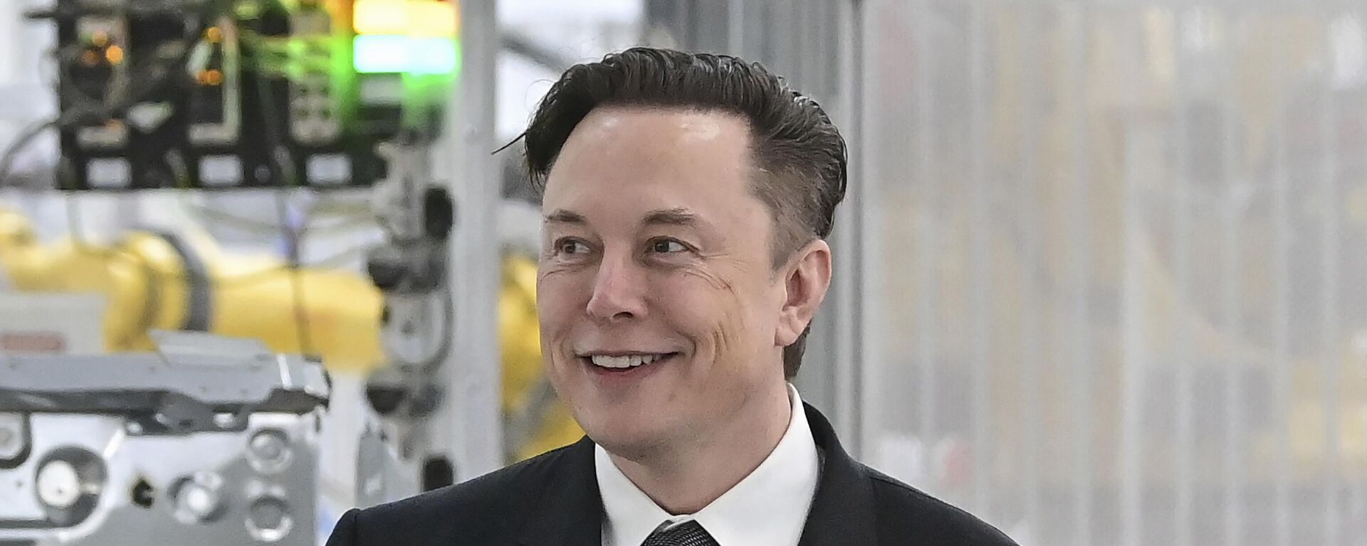 Tesla CEO Elon Musk attends the opening of the Tesla factory Berlin Brandenburg in Gruenheide, Germany on March 22, 2022. - Sputnik India, 1920, 22.12.2022