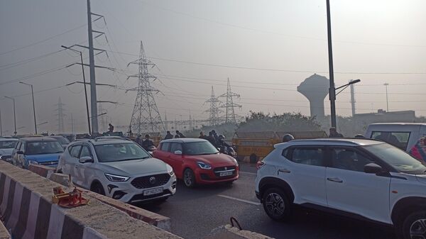 Barricades Placed at Border Areas of Delhi ahead of Protest of Bhartiya Kisan Sangh - Sputnik India