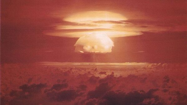 Nuclear weapon test Bravo (yield 15 Mt) on Bikini Atoll - Sputnik भारत