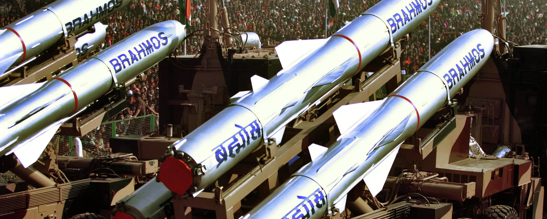 The Indian Army's Brahmos Missiles, a supersonic cruise missile, are displayed during the Republic Day Parade in New Delhi, India. - Sputnik India, 1920, 25.09.2024