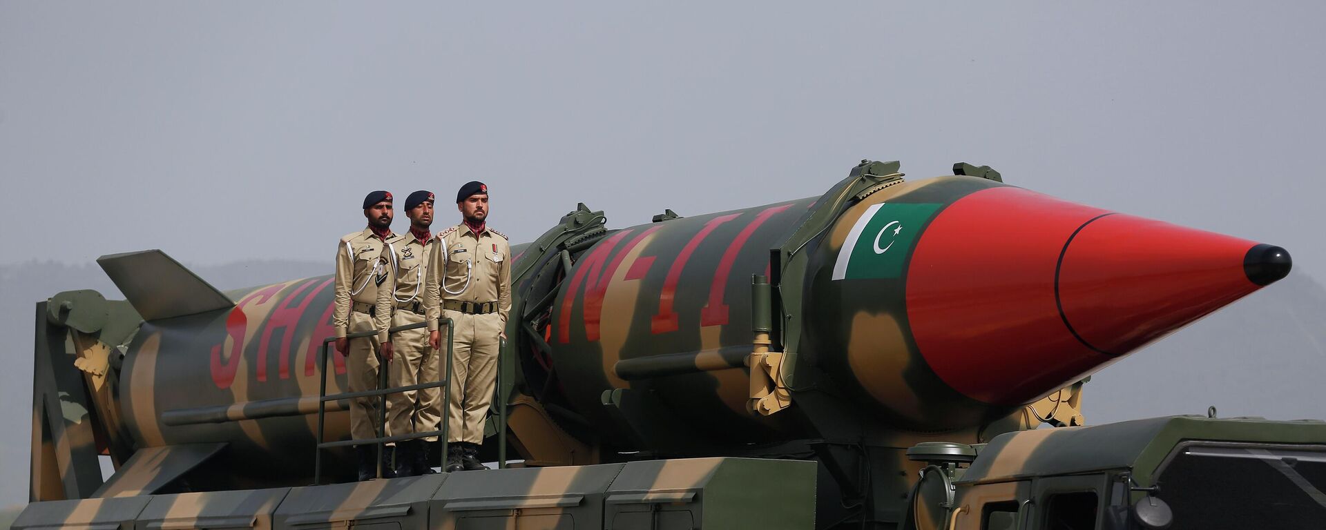 A Pakistani-made Shaheen-III missile, that is capable of carrying nuclear warheads, are displayed during a military parade to mark Pakistan National Day, in Islamabad, Pakistan, Wednesday, March 23, 2022. - Sputnik India, 1920, 06.10.2023