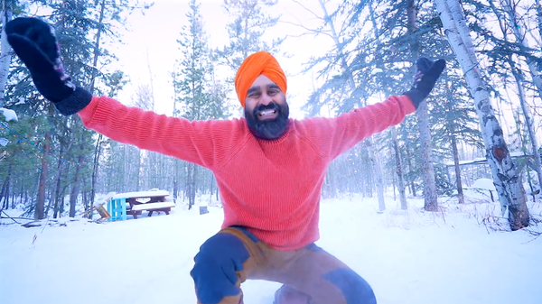 Gurdeep Pandher of the Yukon, Sikh dancing Bhangra - Sputnik भारत