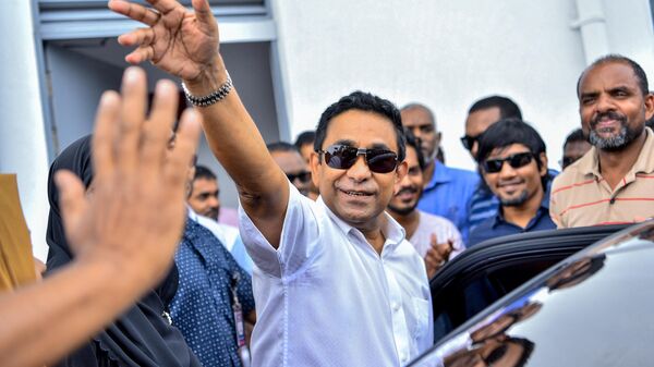 Maldives's former president Abdulla Yameen (C) arrives at a criminal court for his trial in Male on November 28, 2019. - Sputnik भारत