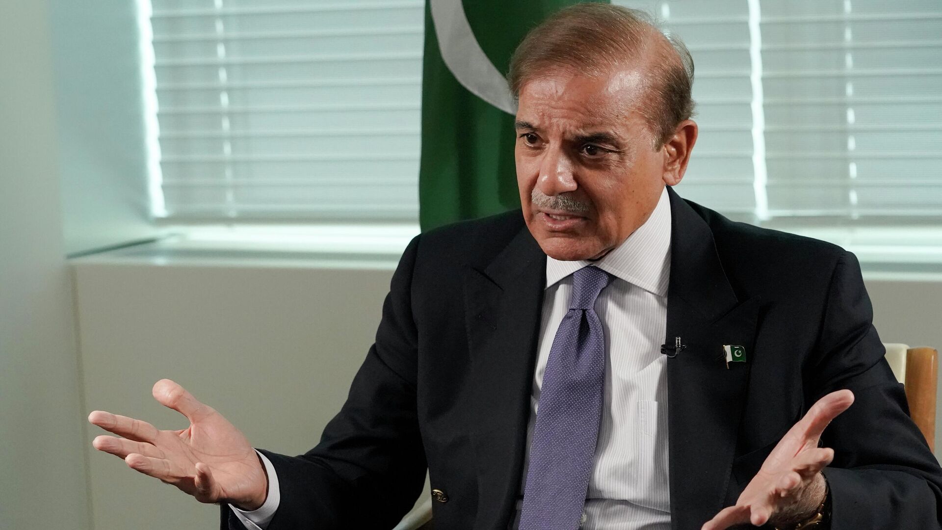 Prime Minister of Pakistan Shehbaz Sharif speaks during an interview with The Associated Press, Thursday, Sept. 22, 2022 at United Nations headquarters. - Sputnik India, 1920, 27.12.2022