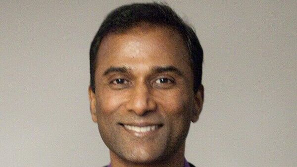 Technologist & Entrepreneur VA Shiva Ayyadurai, taken in 2010 by Darlene DeVita for Echomail, Inc. - Sputnik India