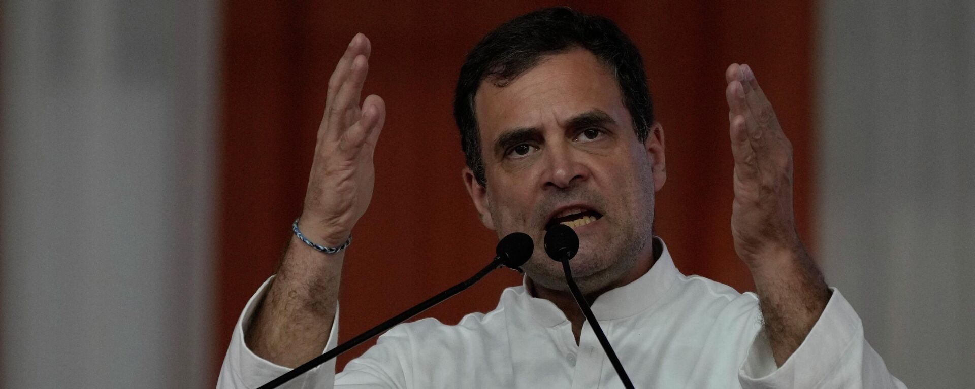 India's opposition Congress party leader Rahul Gandhi speaks during a meeting of his party workers in Ahmedabad, India, Monday, Sept. 5, 2022 - Sputnik India, 1920, 28.12.2022