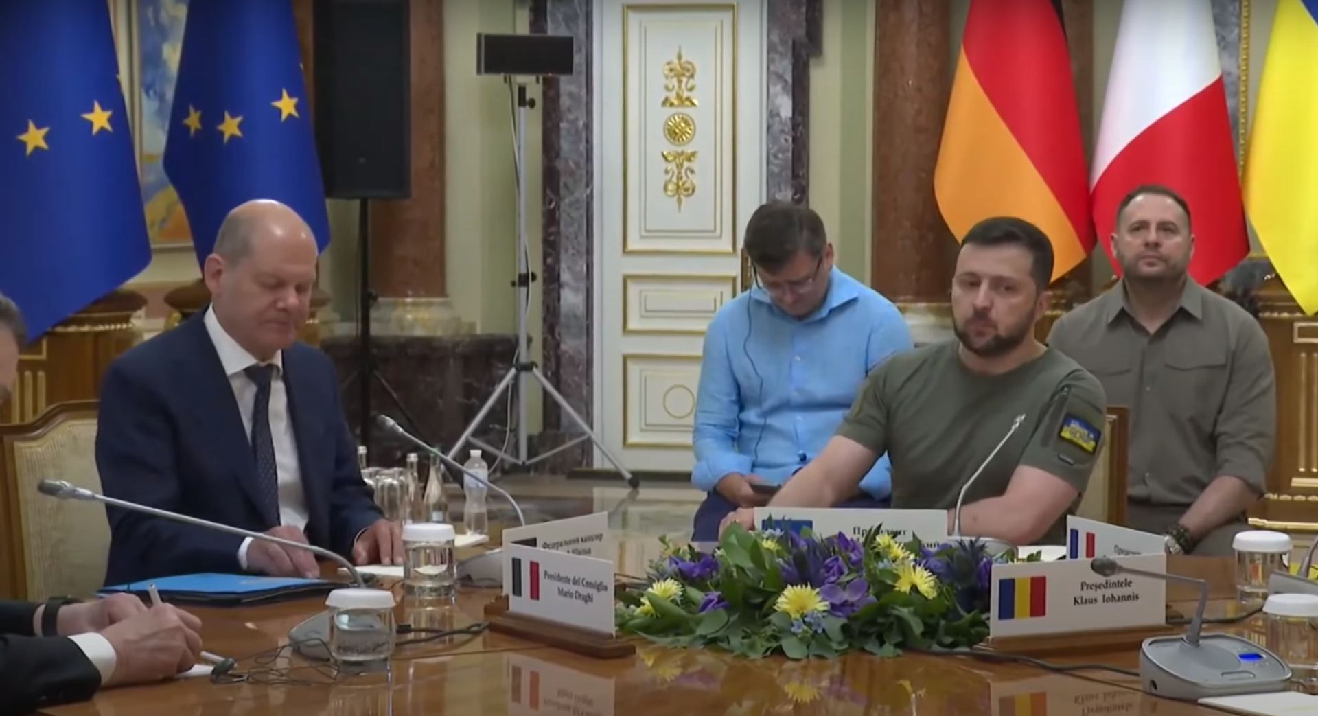 German Chancellor Olaf Scholz, Ukrainian President Volodymyr Zelensky, 16 June 2022. Screengrab from video. - Sputnik भारत, 1920, 30.12.2022