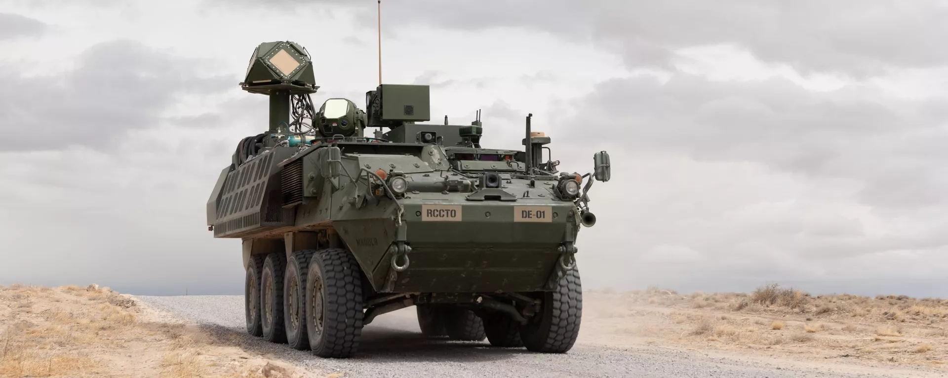 A 50-kilowatt-class laser mounted on a US Army Stryker vehicle , shown during a live-fire exercise at White Sands Missile Range in New Mexico. Part of the U.S. Army’s Directed Energy Maneuver-Short Range Air Defense, or DE M-SHORAD. - Sputnik India, 1920, 08.08.2023