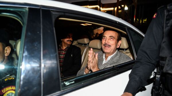 Indian politician of the Indian National Congress Ghulam Nabi Azad gestures as he leaves the Ministry of Foreign Affairs after an all party meeting called by Indian Minister of External Affairs Sushma Swaraj, in New Delhi on February 26, 2019 - Sputnik India