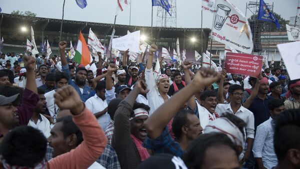 India's regional Janasena party and Bahujan Samaj Party supporters shout slogans at an election campaign rally in Hyderabad, India, Thursday, April. 4, 2019. - Sputnik India