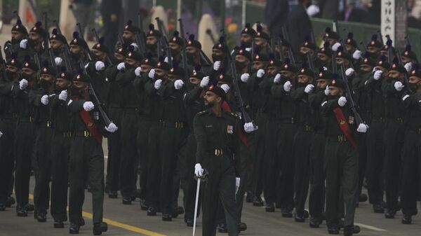 An Indian Army contingent marches during India's 73rd Republic Day parade at the Rajpath in New Delhi in January 26, 2022.  - Sputnik भारत