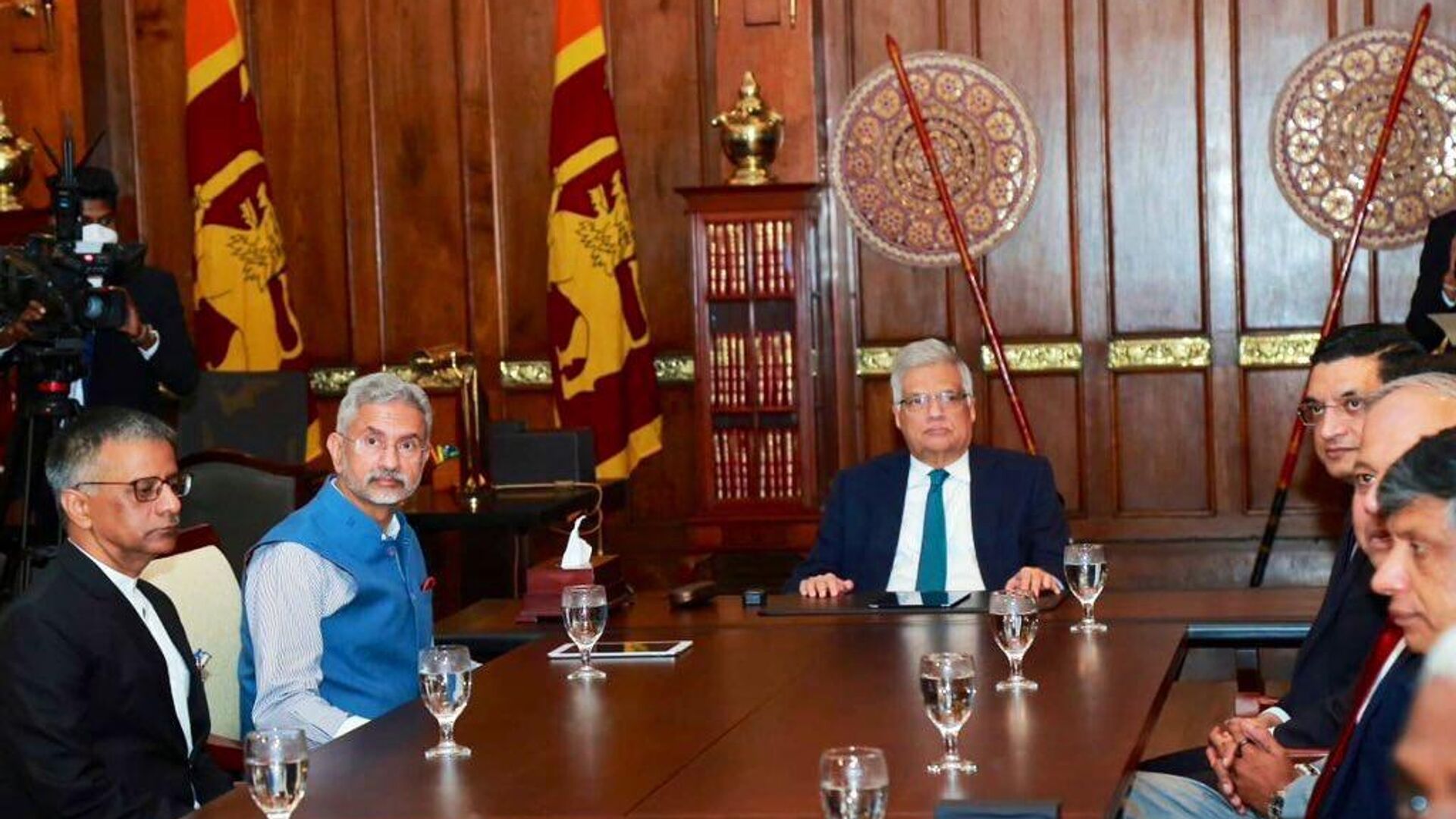 India's Foreign Minister S. Jaishankar meets Sri Lanka President Ranil Wickremesinghe on Friday morning - Sputnik India, 1920, 20.01.2023