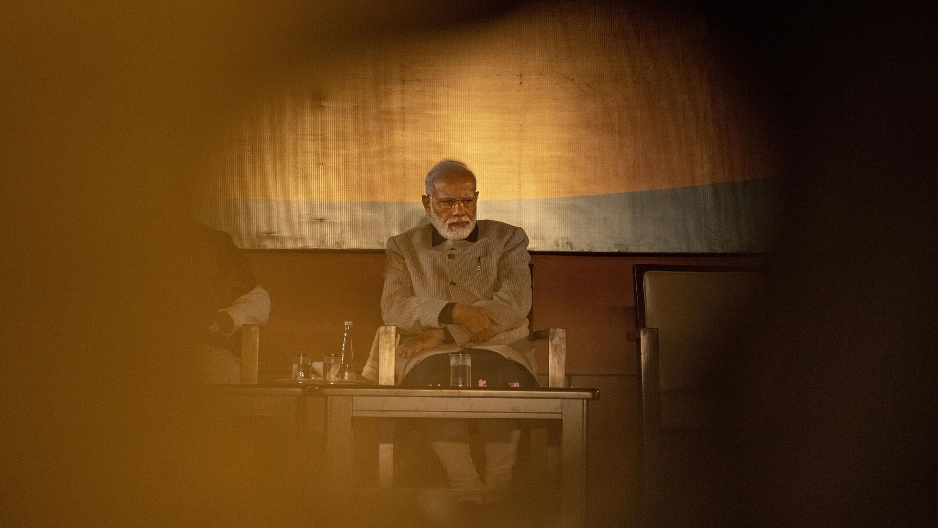Indian Prime Minister Narendra Modi attends a celebration ceremony at the Bharatiya Janata party (BJP) headquarters in New Delhi, India, Thursday, Dec. 8, 2022. - Sputnik India, 1920, 24.01.2023