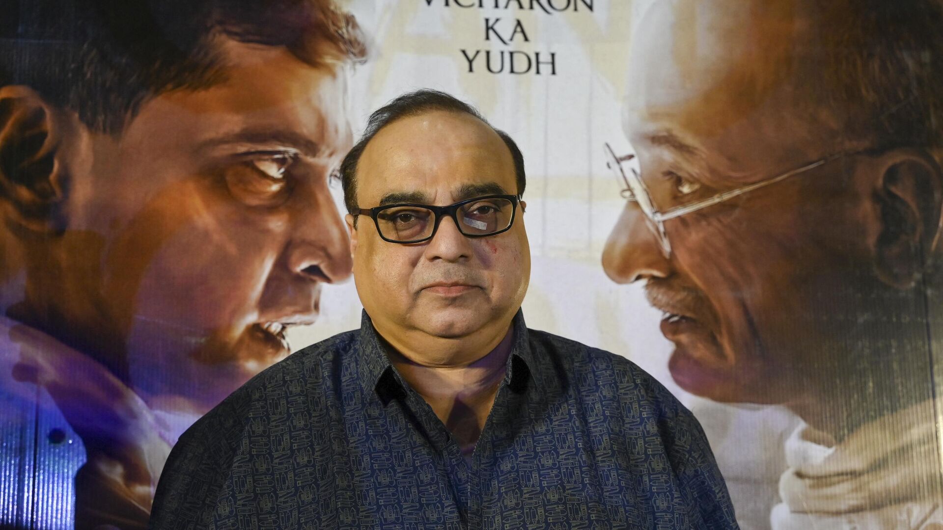 Bollywood film producer and director Rajkumar Santoshi poses while he faces protest during the press conference of his upcoming Hindi film ‘Gandhi Godse Ek Yudh’ in Mumbai on January 20, 2023. - Sputnik India, 1920, 24.01.2023
