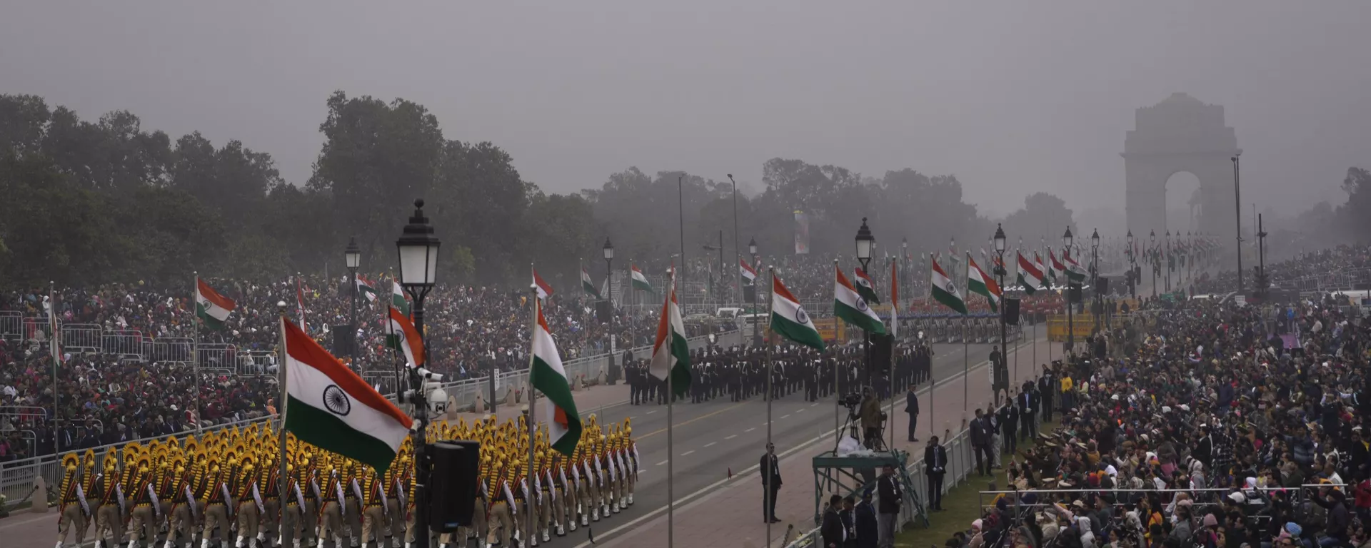 Indian defence forces march through the ceremonial Kartavya Path boulevard during India's Republic Day celebrations in New Delhi, India, Thursday, Jan. 26, 2023. - Sputnik India, 1920, 26.01.2023