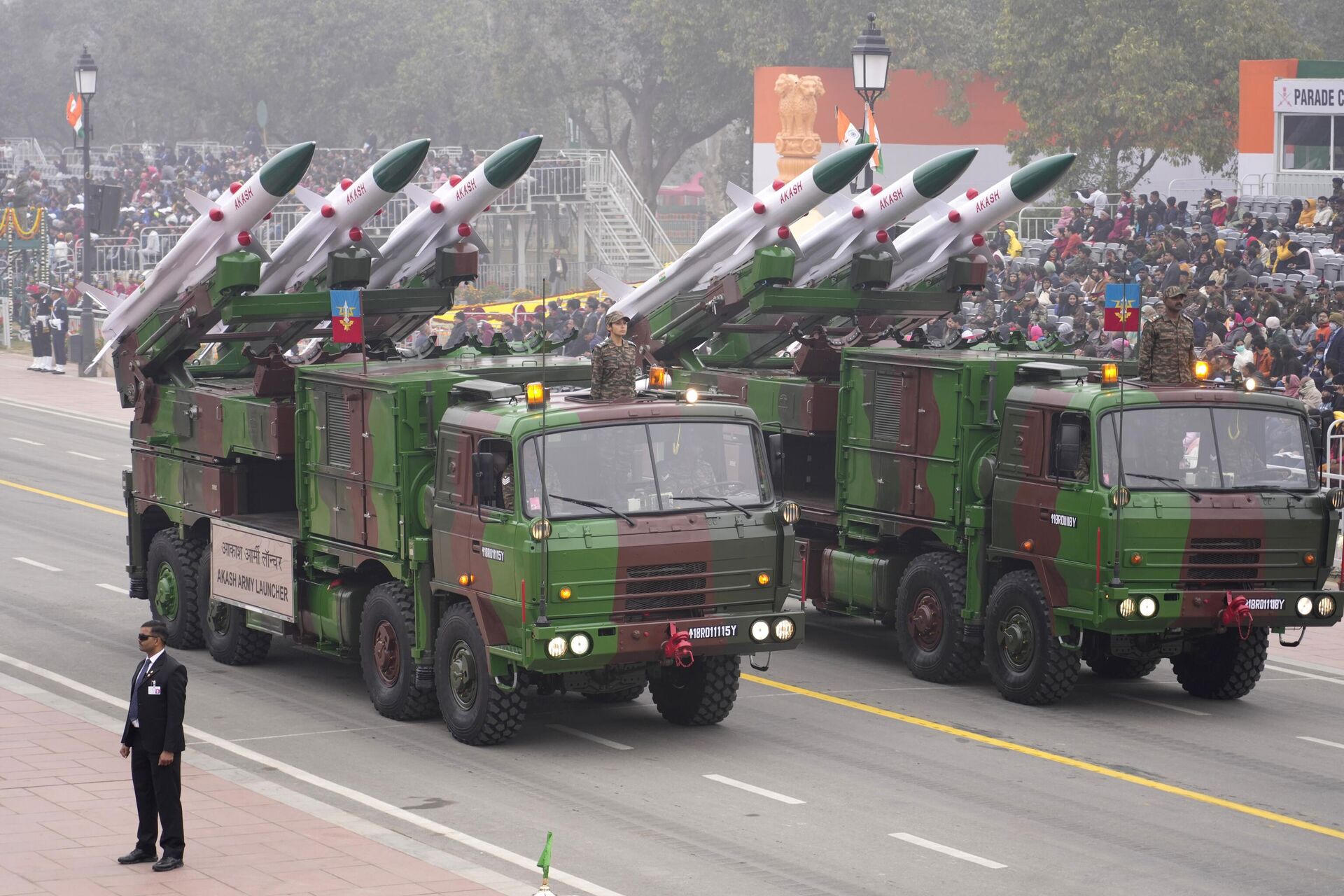 ndian Army Akash missile launcher drives through the ceremonial Kartavya Path boulevard during India's Republic Day celebrations in New Delhi, India, Thursday, Jan. 26, 2023. - Sputnik India, 1920, 25.08.2023