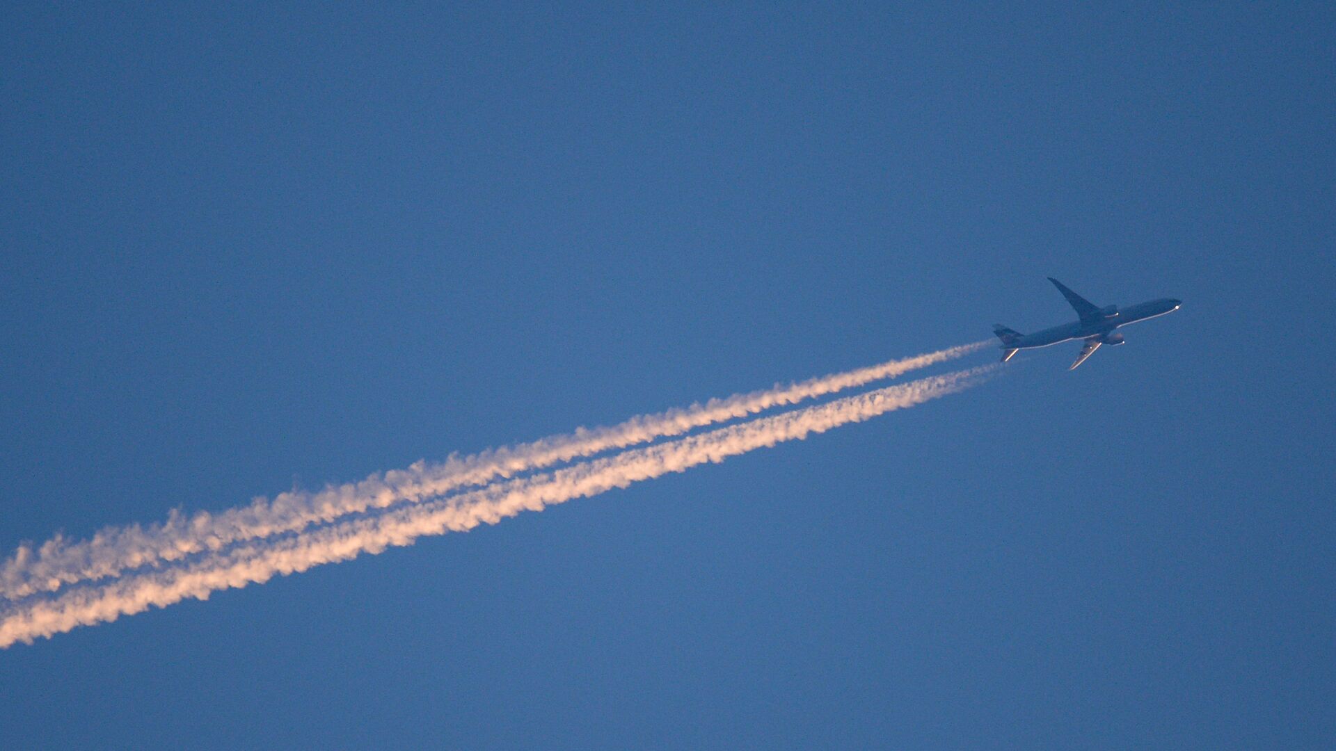 A plane in the sky. - Sputnik India, 1920, 31.01.2023