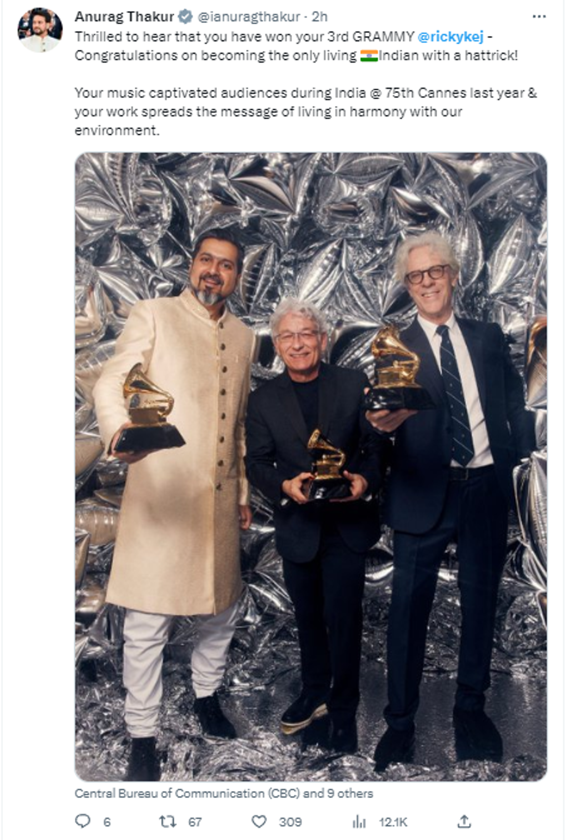 Anurag Thakur, Minister for Information & Broadcasting, and Youth Affairs & Sports, congratulates Indian musician Ricky kej, record producer Herbert Waltl and rock legend Stewart Copeland on winning Grammy Awards - Sputnik India, 1920, 06.02.2023