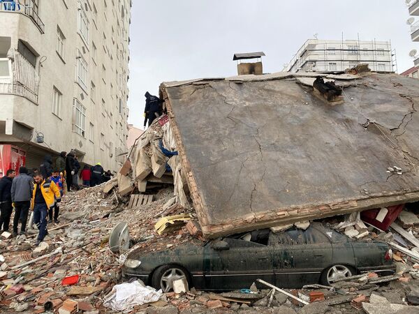 A 7.8-magnitude earthquake hit Diyarbakir, in southeastern Turkey, levelling buildings across several cities and causing damages in neighbouring Syria. - Sputnik भारत