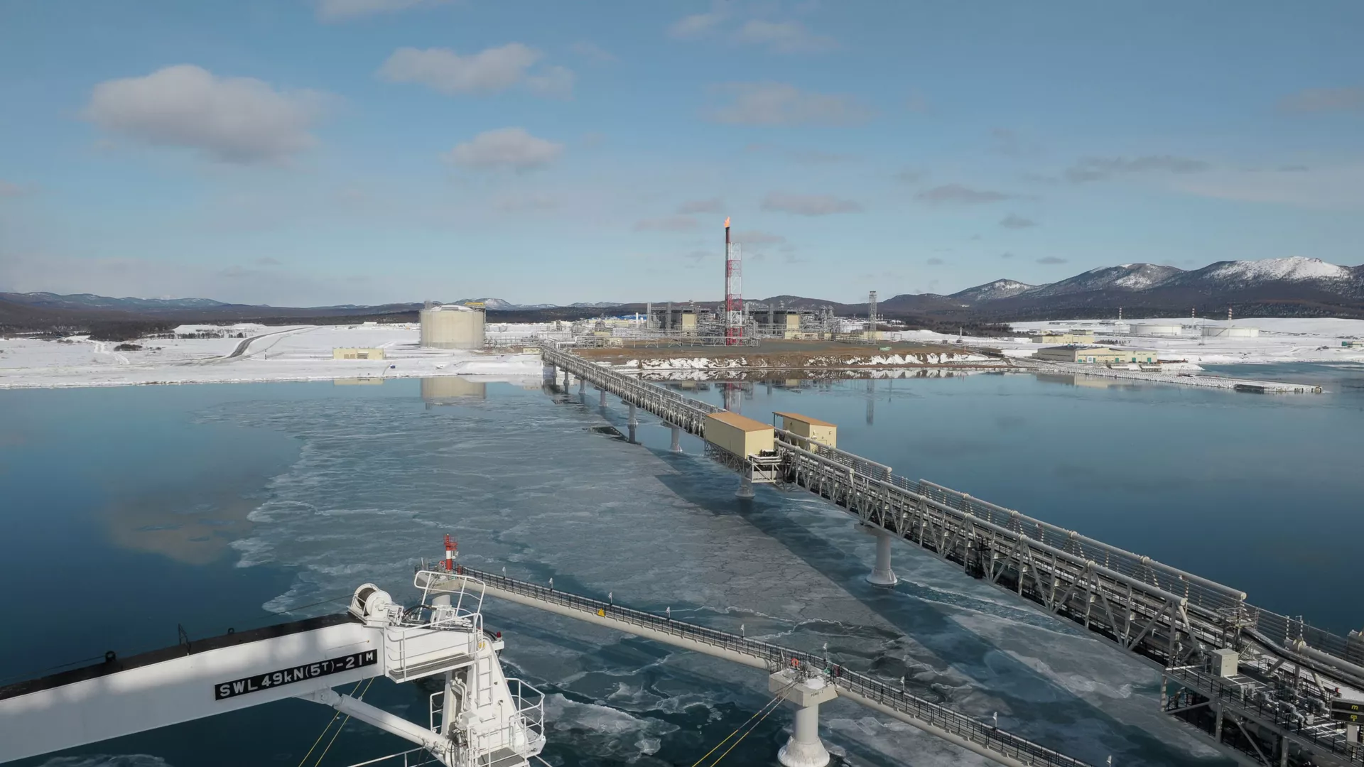 Russia's first LNG plant in Sakhalin
