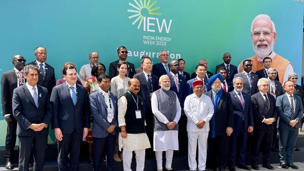 On the sidelines of India Energy Week, OPEC SG HE Haitham Al Ghais delivered remarks to a private round table with India's Prime Minster, HE Narendra Modi, and CEOs of selected global energy companies - Sputnik भारत