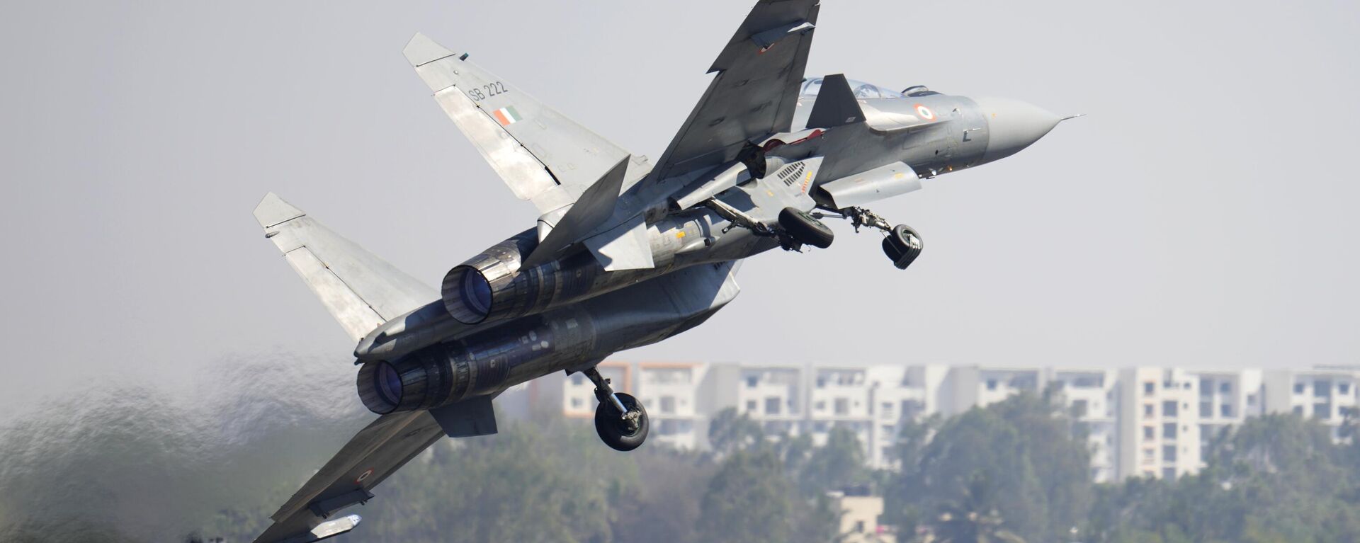 Indian Air Force's Sukhoi Su-30MKI takes off during the inauguration of the Aero India 2023 at Yelahanka air base in Bengaluru, India, Monday, Feb. 13, 2023. - Sputnik India, 1920, 22.02.2023