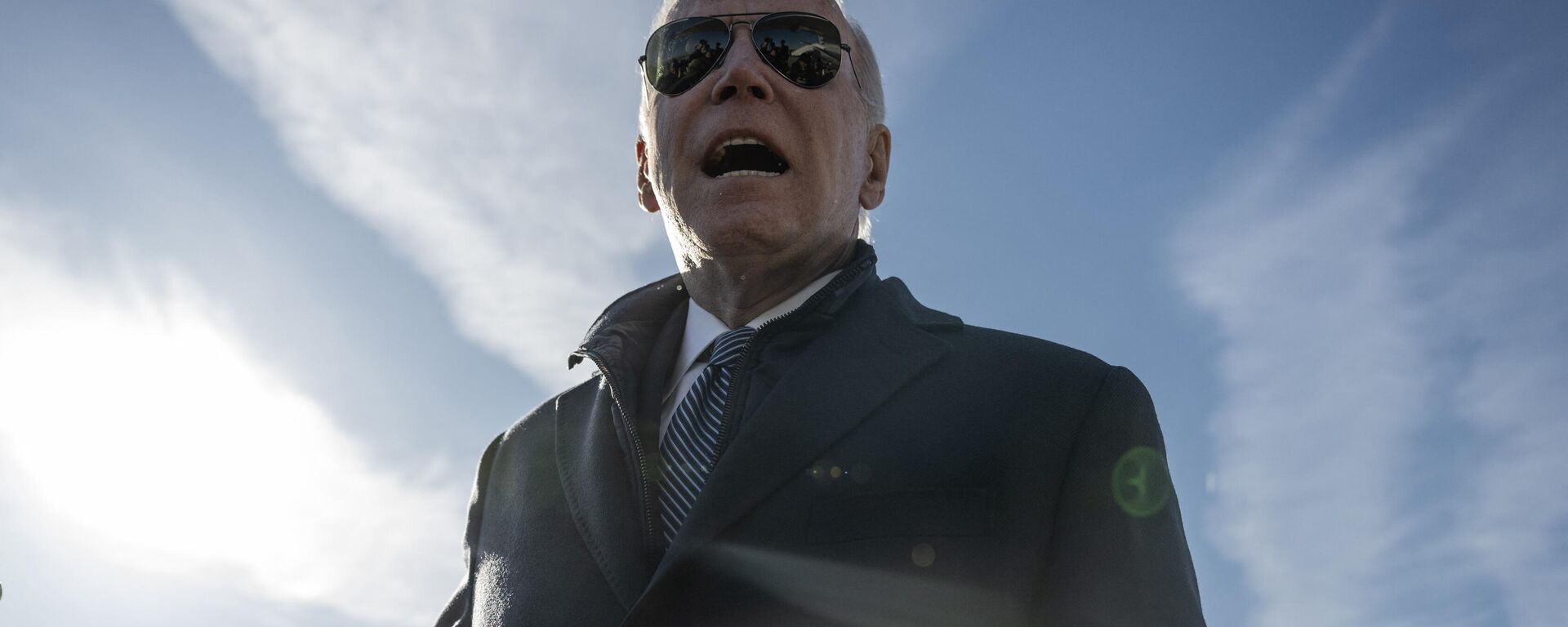 US President Joe Biden speaks to the press after arriving at Hagerstown Regional Airport in Hagerstown, Maryland, on February 4, 2023. - Sputnik India, 1920, 15.02.2023