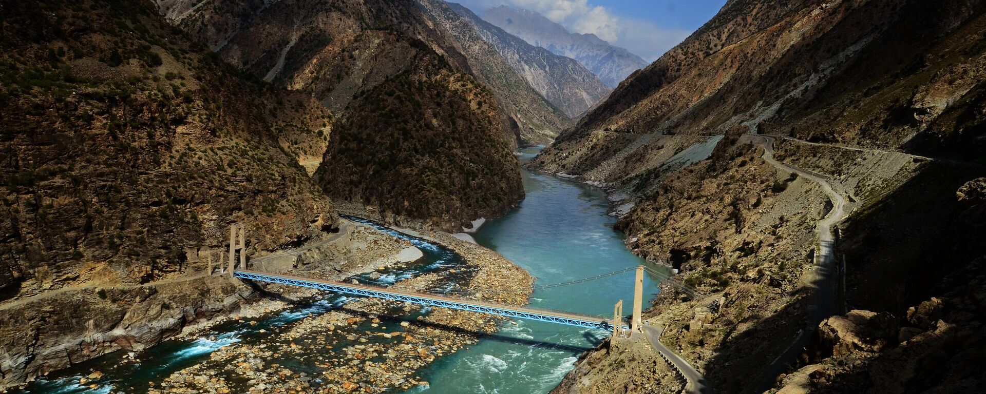 A small stream joining Indus river along KKH in Kohistan District near Dassu. - Sputnik भारत, 1920, 22.09.2023