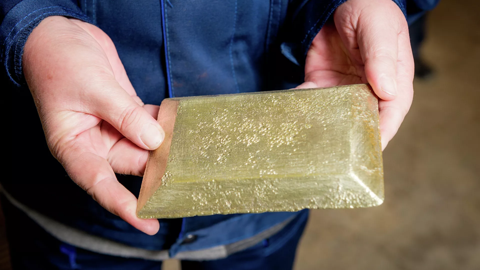 Gold mining in Irokinda mine, Buryatia