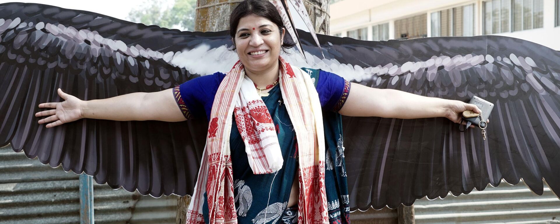 Indian wildlife biologist, Dr. Purnima Devi Barman working for the conservation of the endangered adjutant stork birds in Assam. - Sputnik India, 1920, 04.03.2023