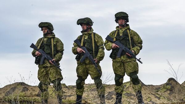 Russian servicemen during the Command Post exercise of the Airborne Force at the Opuk base in Crimea. - Sputnik भारत