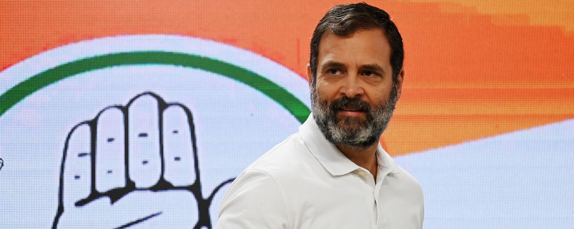 Congress party leader Rahul Gandhi arrives to address a press conference in New Delhi on March 25, 2023, after being disqualified as a member of parliament. - Sputnik India, 1920, 03.04.2023