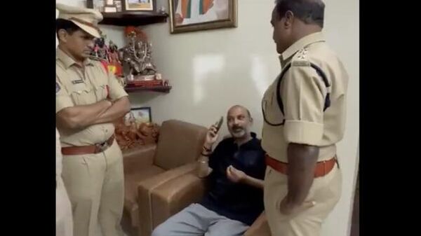 Bandi Sanjay Kumar taken into police custody - Sputnik India