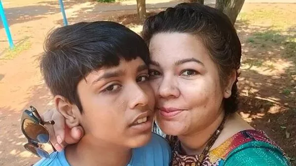 Antara Dey Chowdhury, a former Woman Air Force Officer from India’s Karnataka state’s Bengaluru city who hung up her uniform to bring up her autistic son - Sputnik India