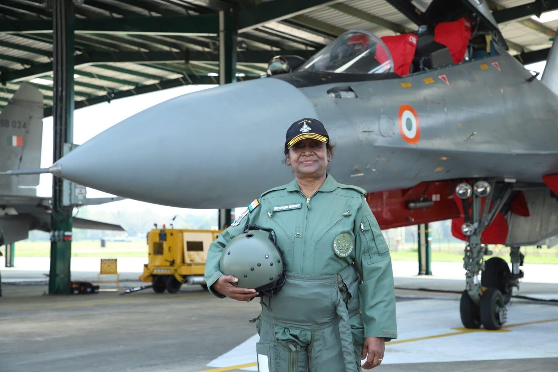 India's President Droupadi Murmu Takes Sortie on Su-30MKI Fighter Jet - Sputnik India, 1920, 19.09.2023