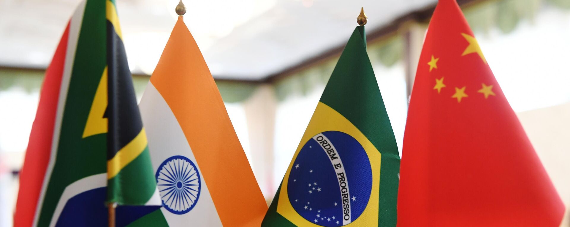 Flags of the BRICS countries: South Africa, India, Brazil and China. - Sputnik India, 1920, 31.05.2023