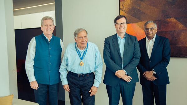 Ratan Tata receives Australia's highest civil honour 'Order of Australia' - Sputnik भारत