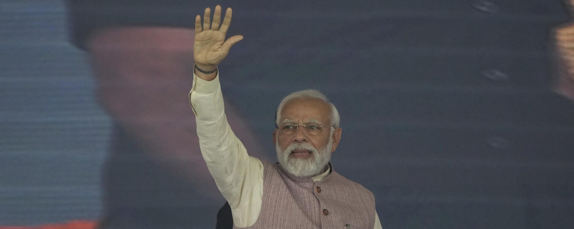 Indian Prime Minister Narendra Modi waves to the crowd during the inauguration of various developmental projects at a public rally in Hyderabad, India, Saturday, April 8, 2023. - Sputnik India, 1920, 26.04.2023