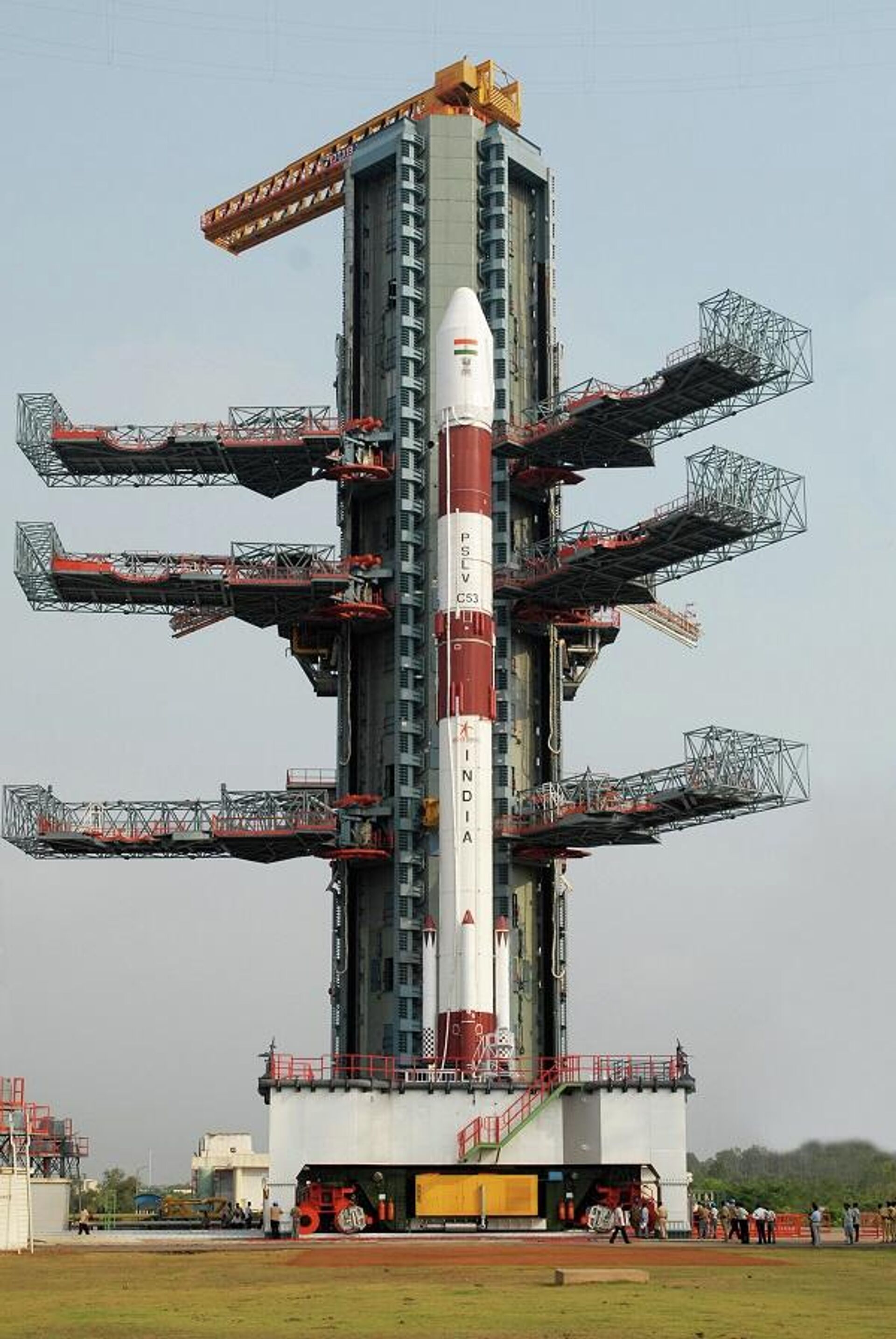 Indian rocket Polar Satellite Launch Vehicle (PSLV), carrying three Singapore satellites, at the Spaceport of India. - Sputnik India, 1920, 28.07.2023