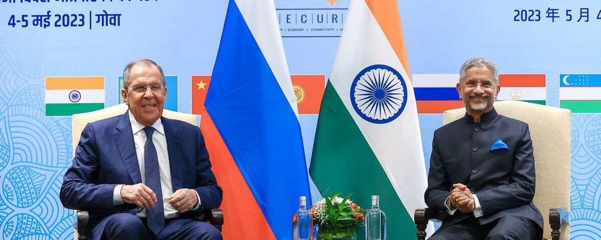 India and Russian foreign ministers hold talks in Goa on the sidelines of the SCO meet - Sputnik India, 1920, 25.12.2023