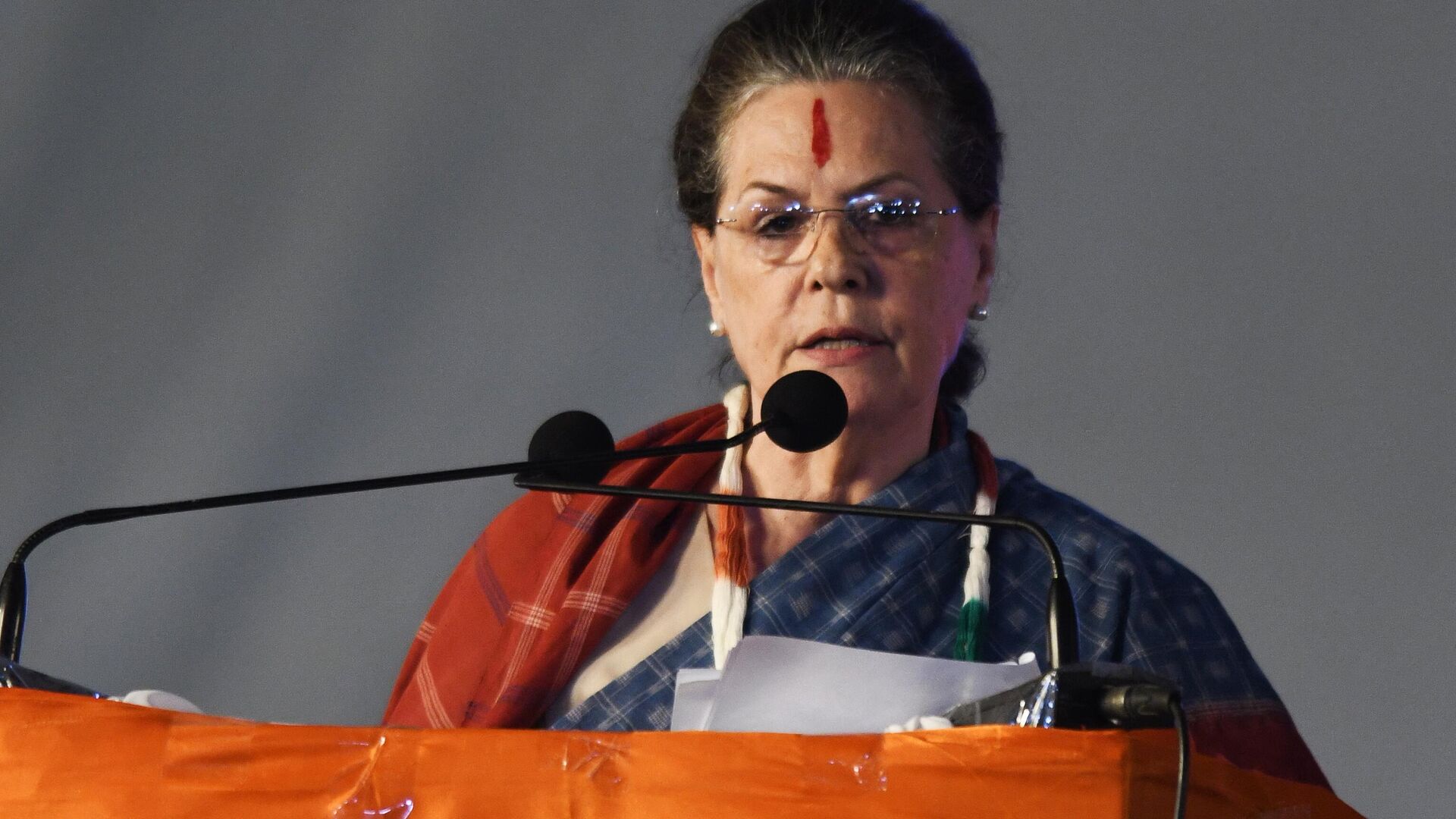 United Progressive Alliance (UPA) chairperson Sonia Gandhi addresses a public meeting for the campaign of the 2018 Telangana state Assembly elections at Medchal constituency some 30 kms from Hyderabad, on November 23, 2018. - Sputnik India, 1920, 08.05.2023