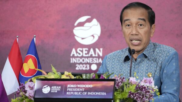 Indonesian President Joko Widodo gestures during a press conference at the 42nd ASEAN Summit in Labuan Bajo, East Nusa Tenggara province, Indonesia, Thursday, May 11, 2023. - Sputnik India