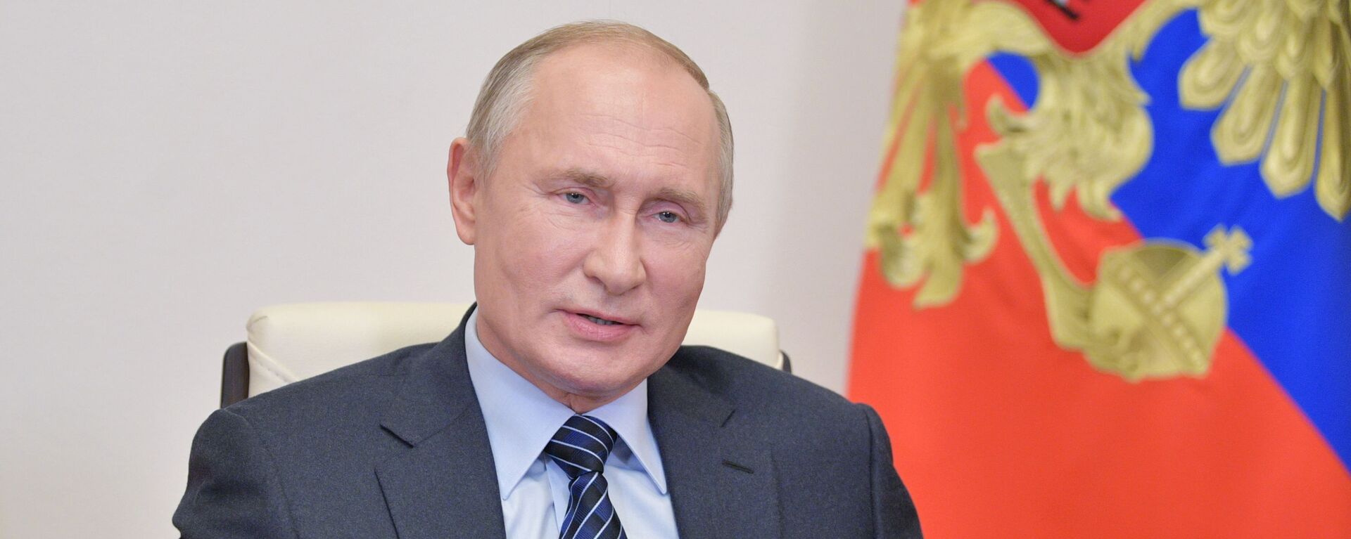 Russia's President Vladimir Putin addresses members of the Russian Union of Industrialists and Entrepreneurs (RSPP) via a video conference call at the Novo-Ogaryovo state residence outside Moscow, Russia October 21, 2020 - Sputnik भारत, 1920, 19.05.2023