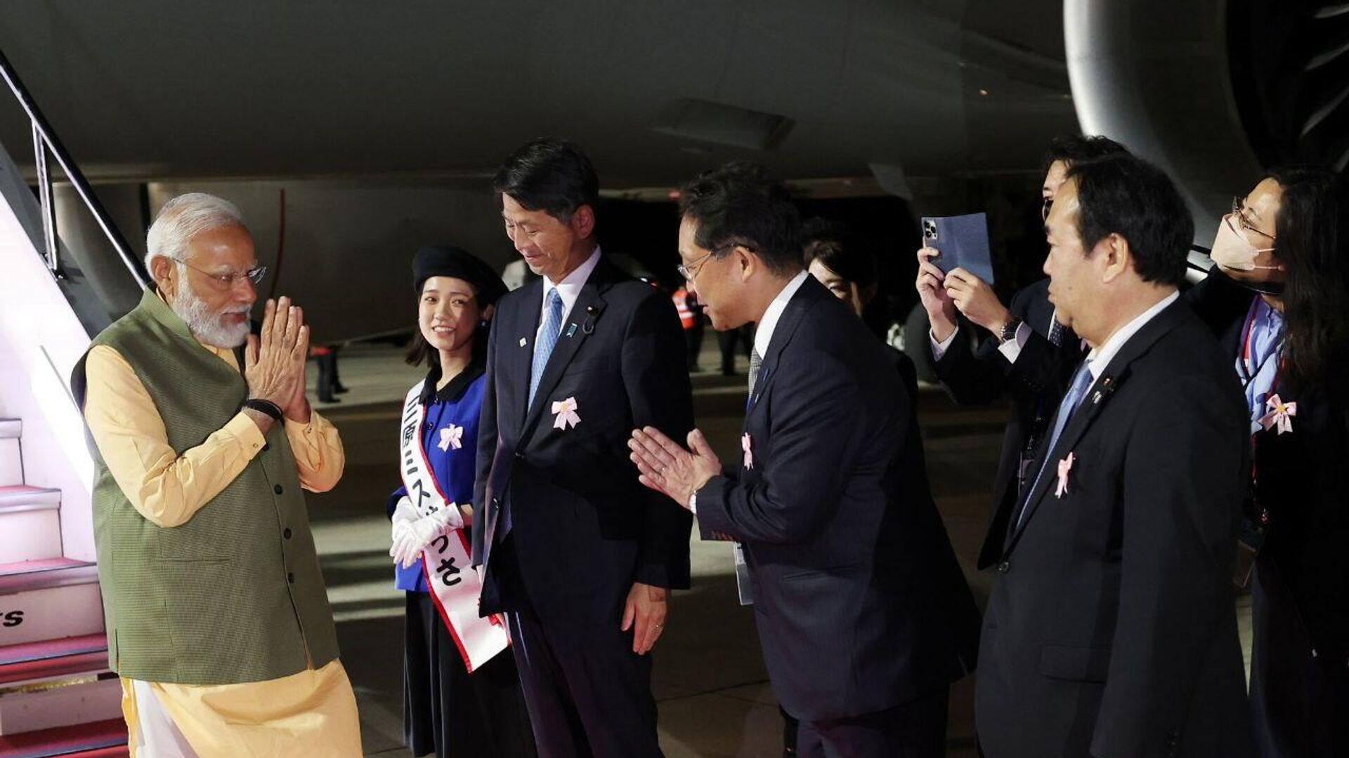 PM Modi arrives in Hiroshima for 2023 G7 Summit - Sputnik India, 1920, 19.05.2023