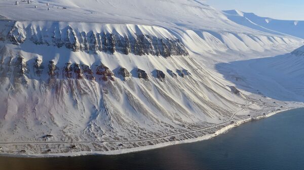 A view of the snowy peaks of the Spitsbergen (Svalbard) archipelago - Sputnik India