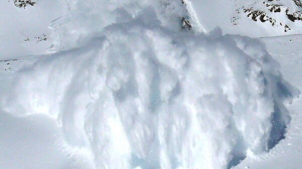 Snow avalanche - Sputnik India