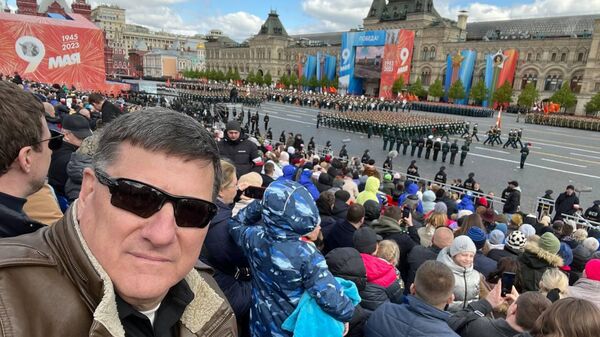 Military analyst and former UN weapons inspector Scott Ritter during V-Day parade in Red Square, Moscow, May 9, 2023.  - Sputnik India