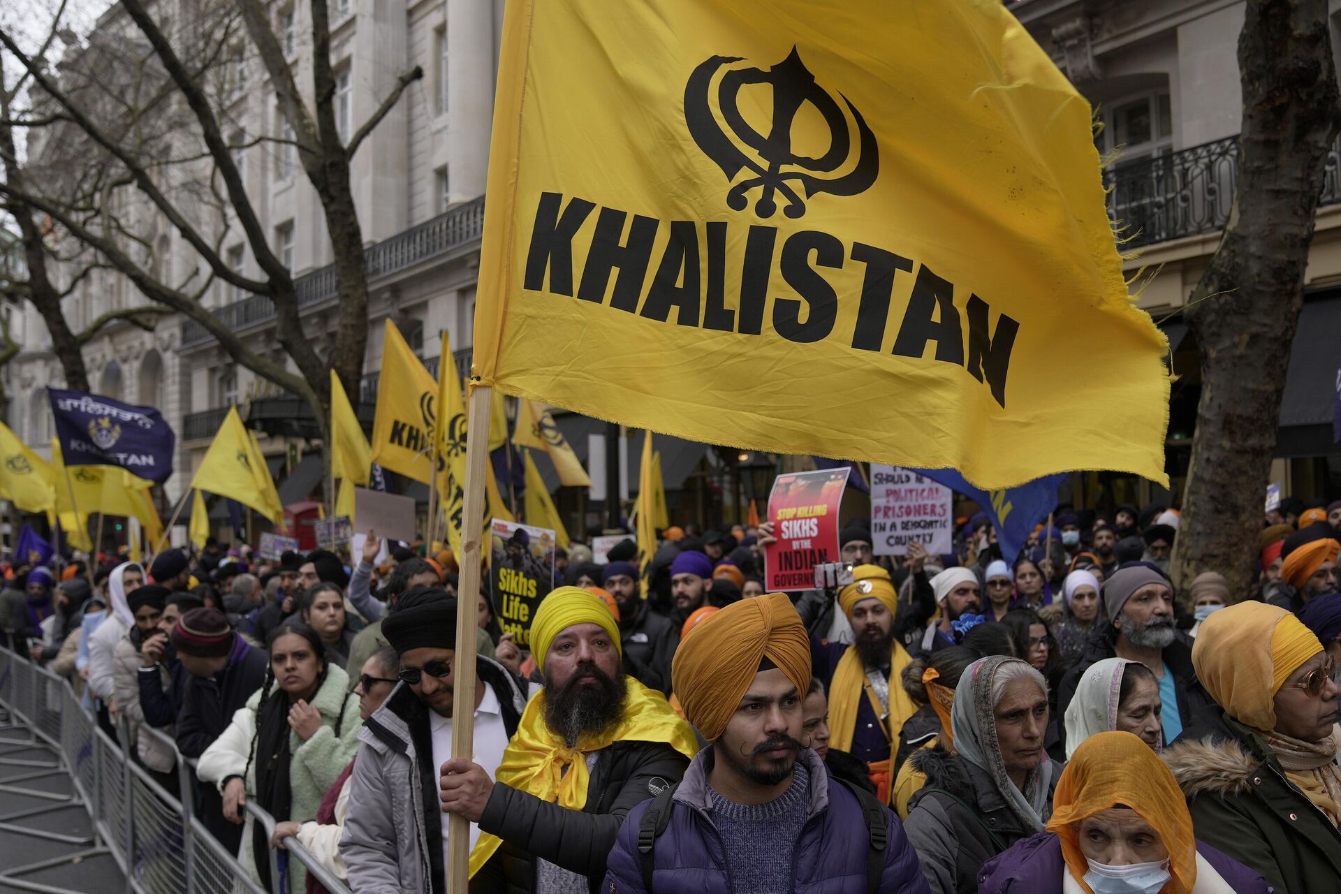 Protestors of the Khalistan movement demonstrate outside of the Indian High Commission in London - Sputnik India, 1920, 29.09.2023
